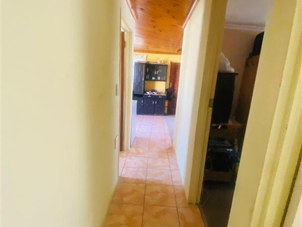 3 Bedroom Property for Sale in Kuyasa Northern Cape